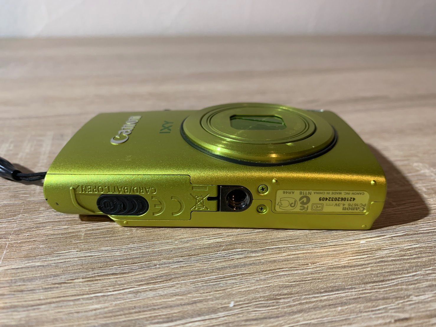 CANON　IXY600F（グリーン） Amazon | Canon デジタルカメラ IXY600F グリーン IXY600F(GR