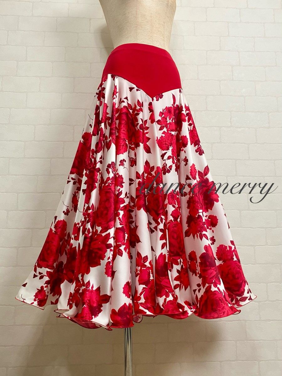 新品 フレアー最大！ パソドブレ パソ ワルツ 社交ダンス スカート 赤