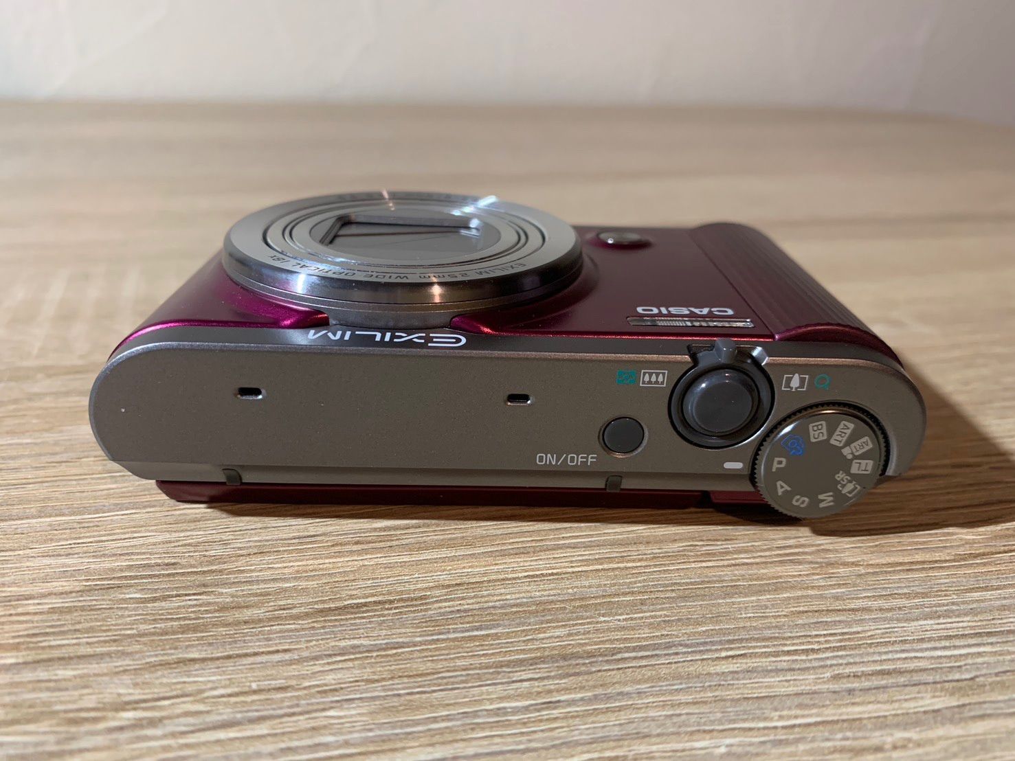 7264 Casio EXILIM EX-ZR1700 ワインレッド デジカメ 動作確認済み