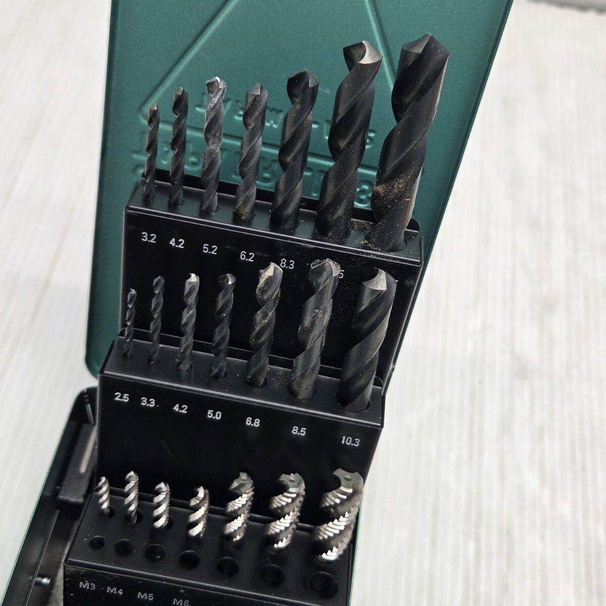 ナチ　タップＭ３～Ｍ１２とドリルセット ナチ タップM3～M12とドリルセット