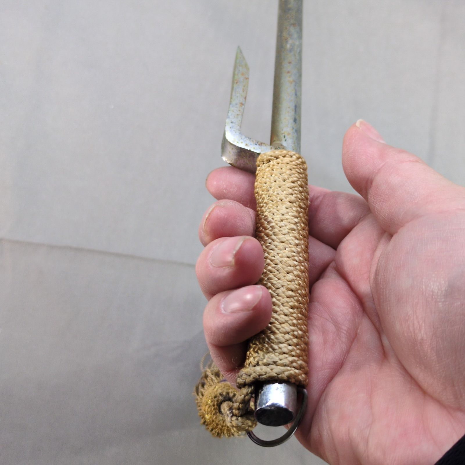 D★時代物　武具　十手　捕り物道具 時代十手 鉄製 捕具★ 十手 鉄製 房付き 古道具 捕物道具 時代物 レトロ A662 - メルカリ