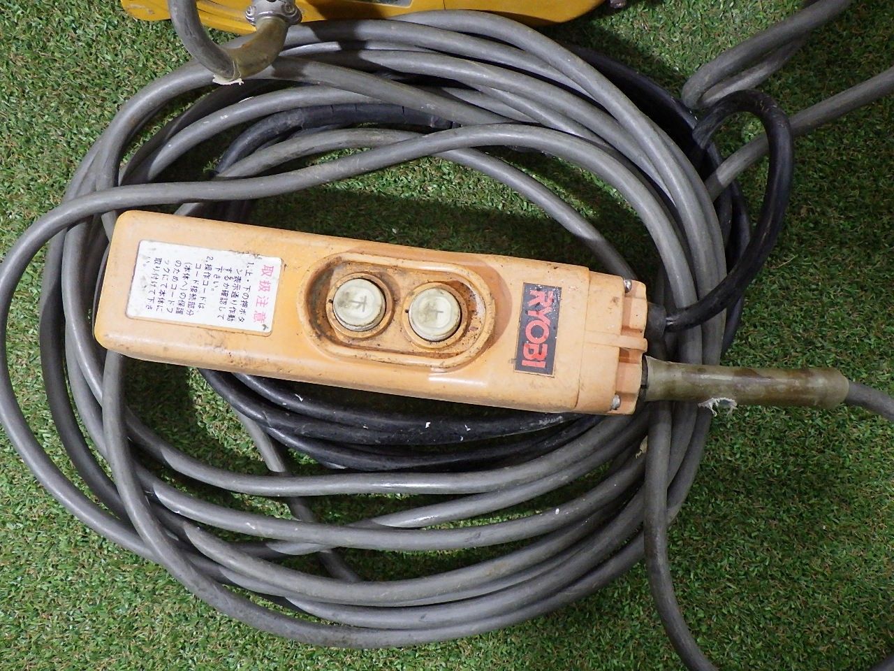 リョービ 電動ウインチ WI-125 揚程20m 130Kg 簡易的動作確認済 吊