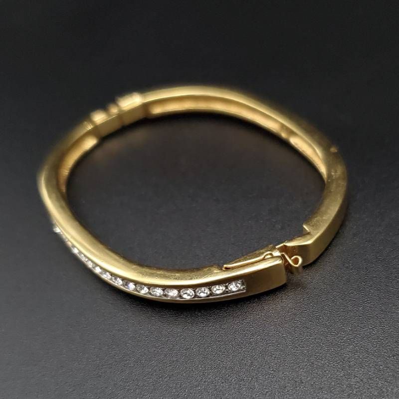 SWAROVSKI ストーン付き バングル♥️ バングル ブレスレット 