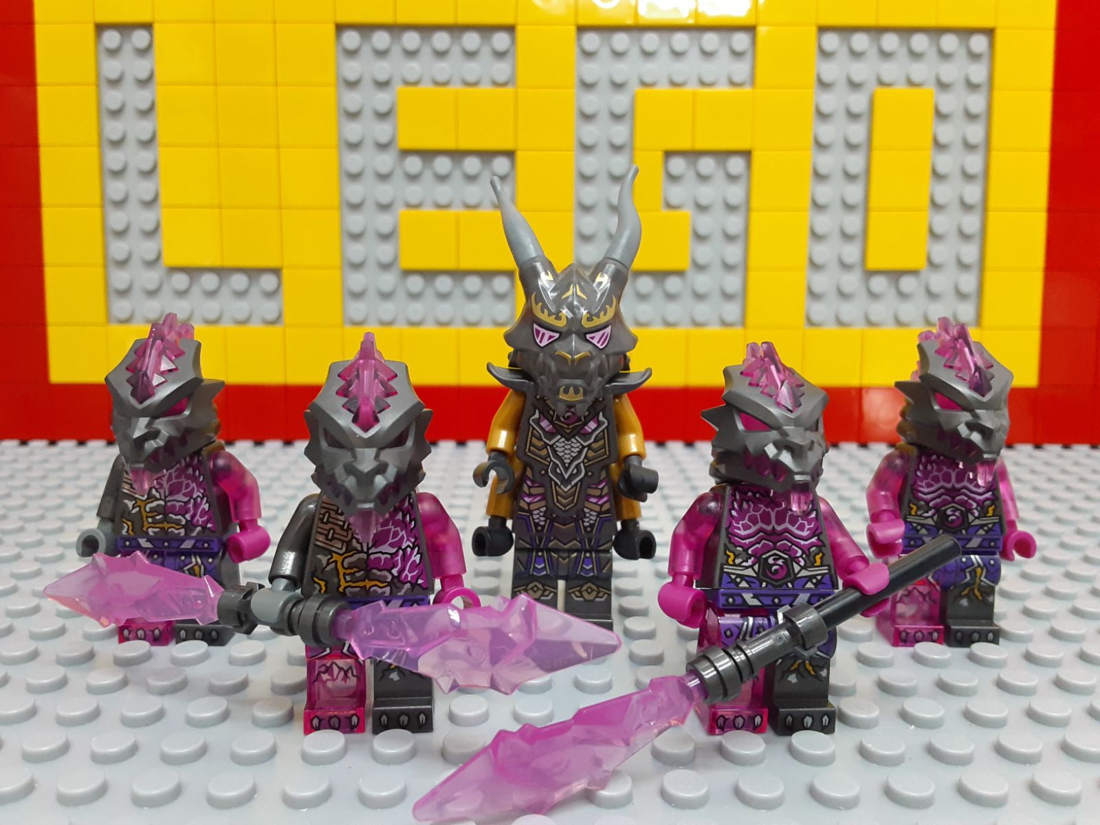 定番，格安 ☆ニンジャゴー☆ レゴ　ミニフィグ　クリスタルキング　　ベンジストーン戦士　ウォーリアー　兵士　人形　クリスタルキング　敵　闇の復活編 LEGO(レゴ)