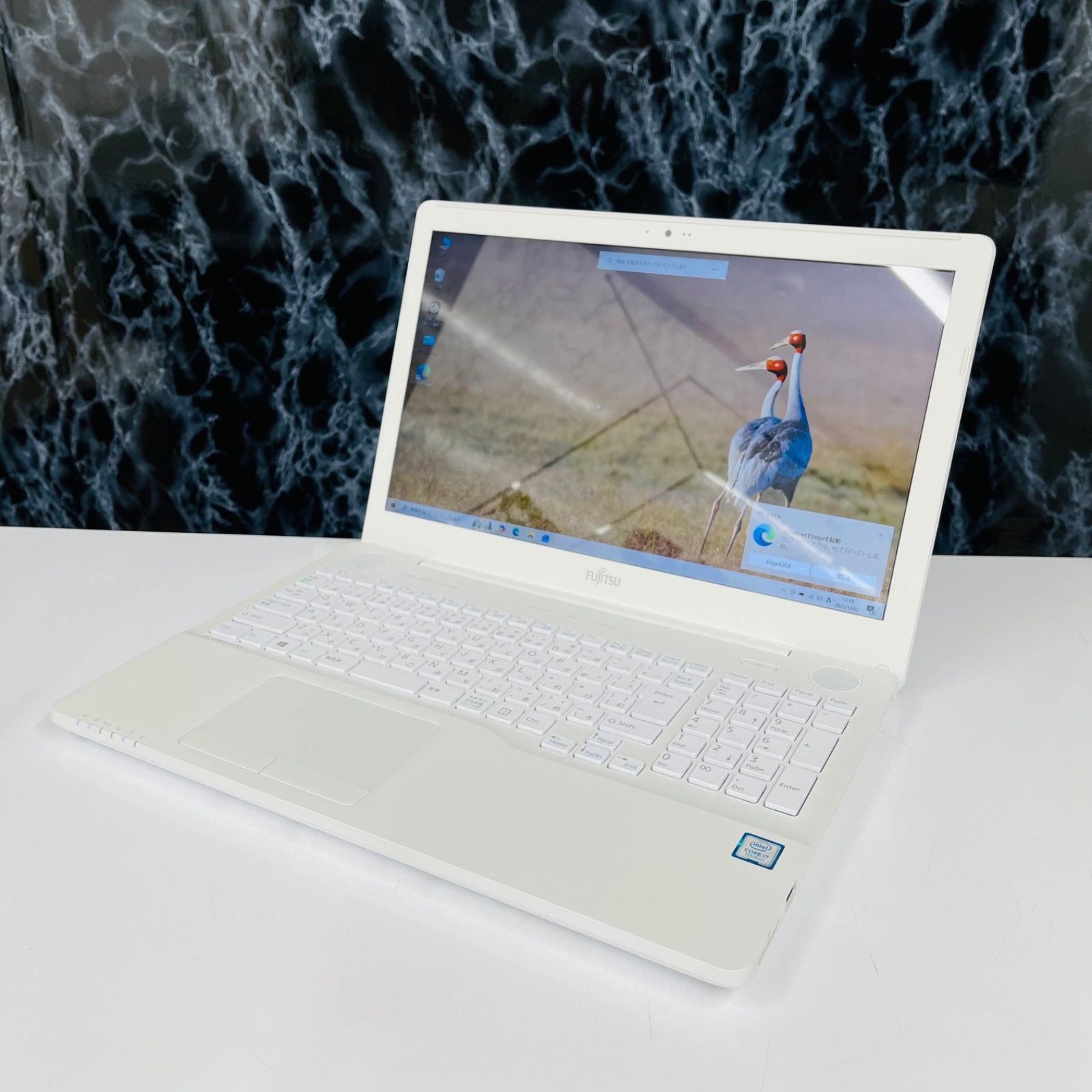 富士通 LIFEBOOK AH51/C3 FullHD core i7 7700HQ◇8GB◇SSD500GB 5940