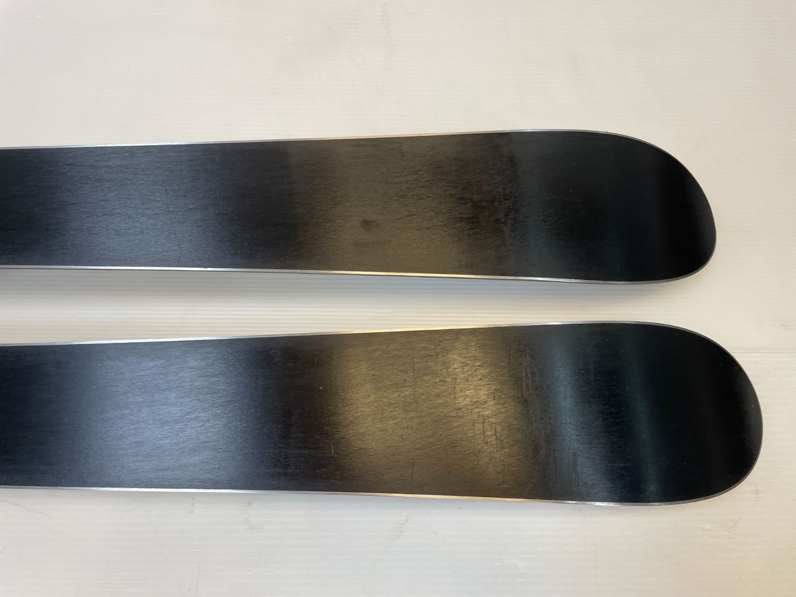 ◆ Jr スキー K2 ESCAPE 130 cm スキー板 ジュニア 子供 向 ケーツー スキー（K2 SKIS）（キッズ）23-24 ジュニア スキー板 旧