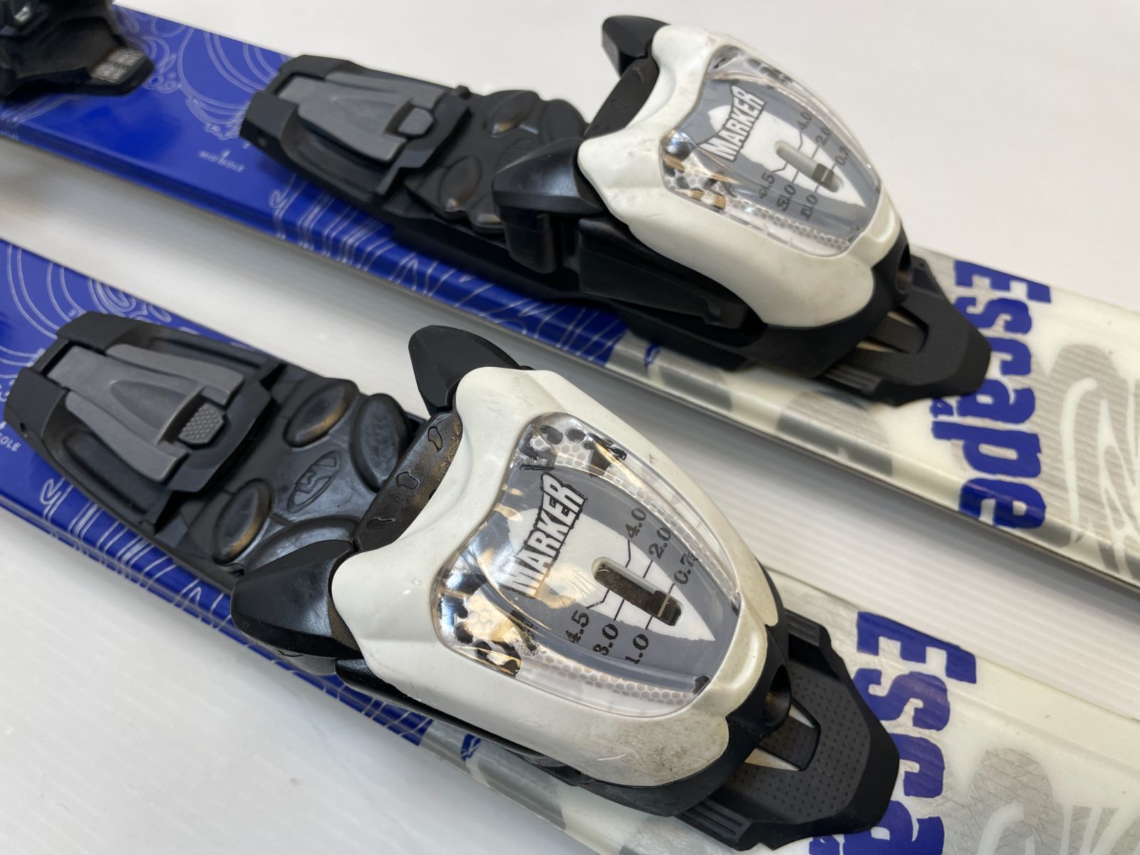 K2 ジュニア用 スキー AMP ESCAPE/エスケープ 136cm ROCKER 板 MARKER