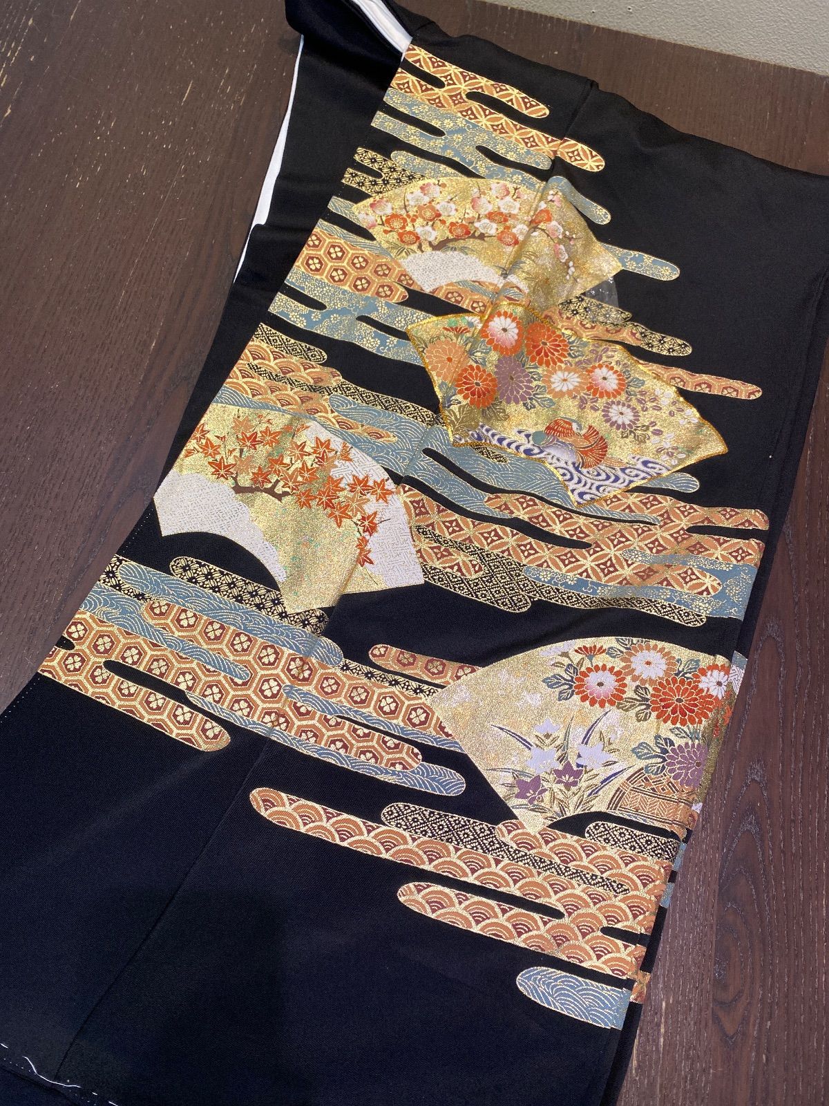 まとめ売り】正絹留袖5枚 リメイク素材 ハンドメイド向け - メルカリ