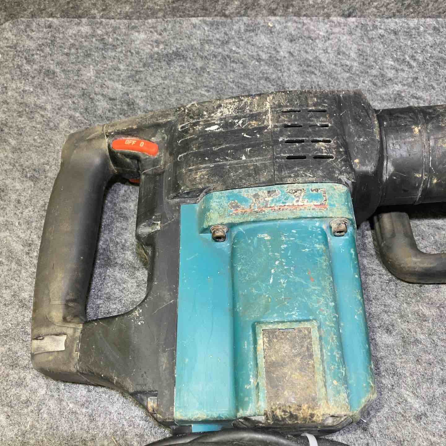 マキタ 電動ハンマ HM1202C【桶川店】 - メルカリ