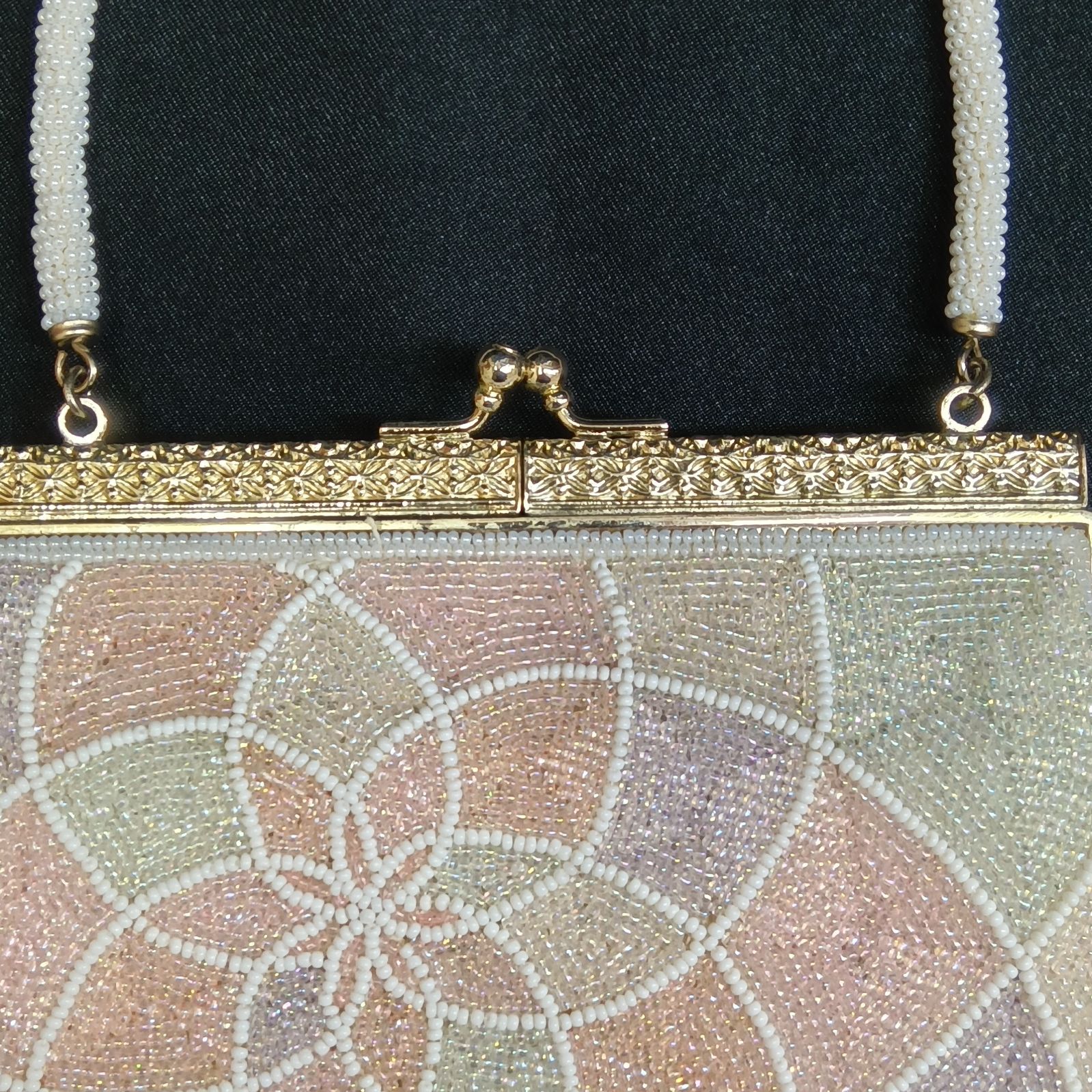 和装　ビーズ刺繍 ハンドバッグ　昭和レトロ　アンティーク ハンドバッグ総ビーズアンティークレトロ和装昭和美品