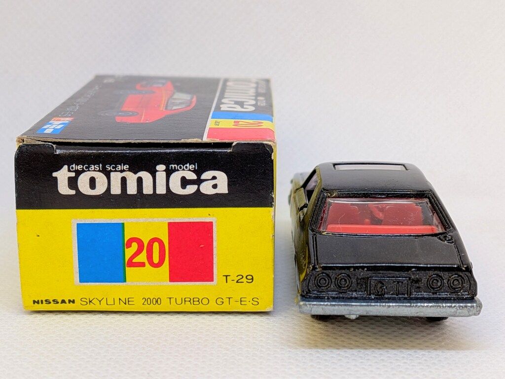 トミカ 黒箱 日本製 ニッサン スカイライン 2000ターボ GT-ES 4種 ミニカーショップ ケンボックス トミカ 黒箱☆20-4-1☆日産