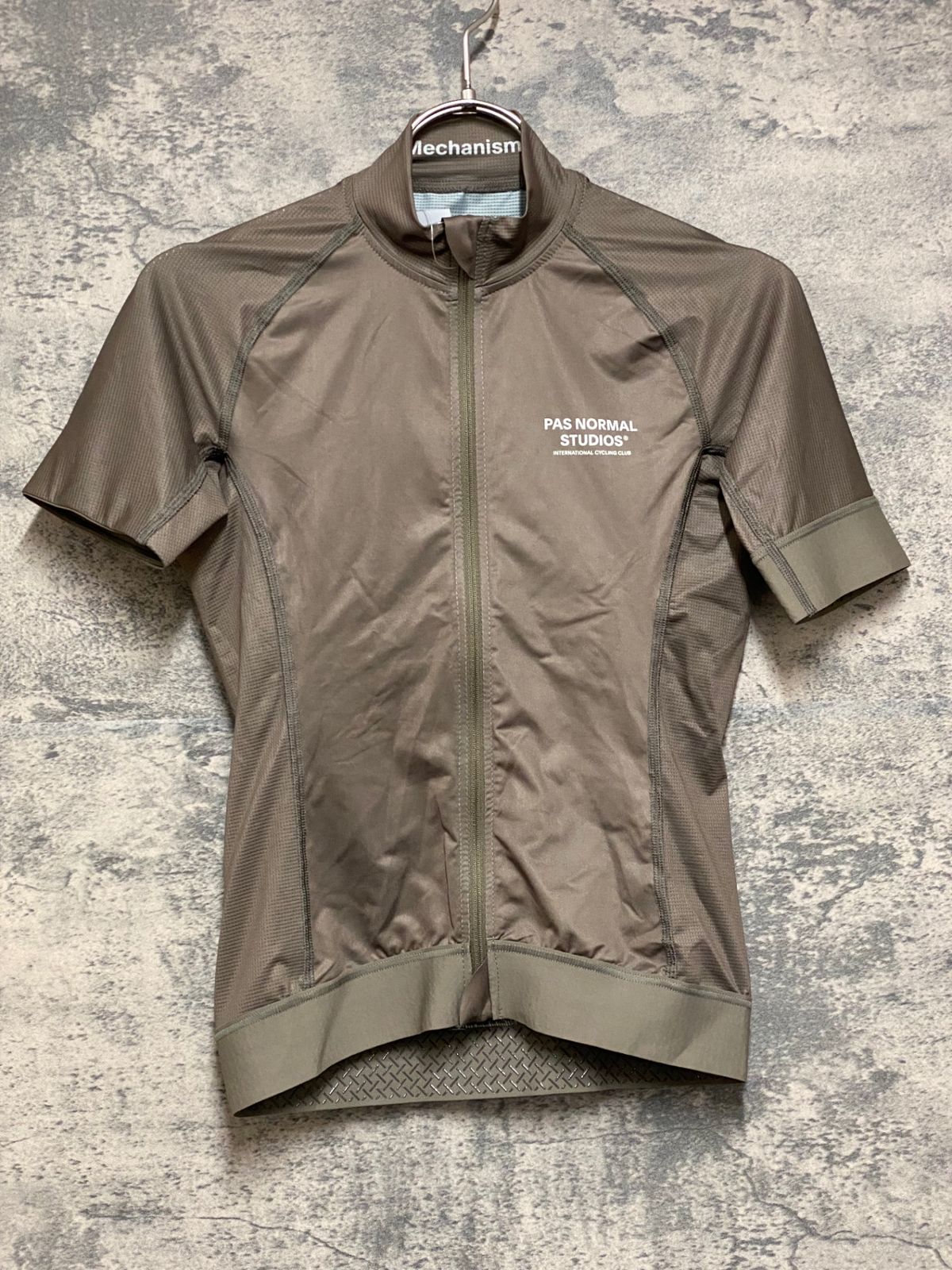 JS428 パスノーマルスタジオ PAS NORMAL STUDIOS Mechanism 半袖