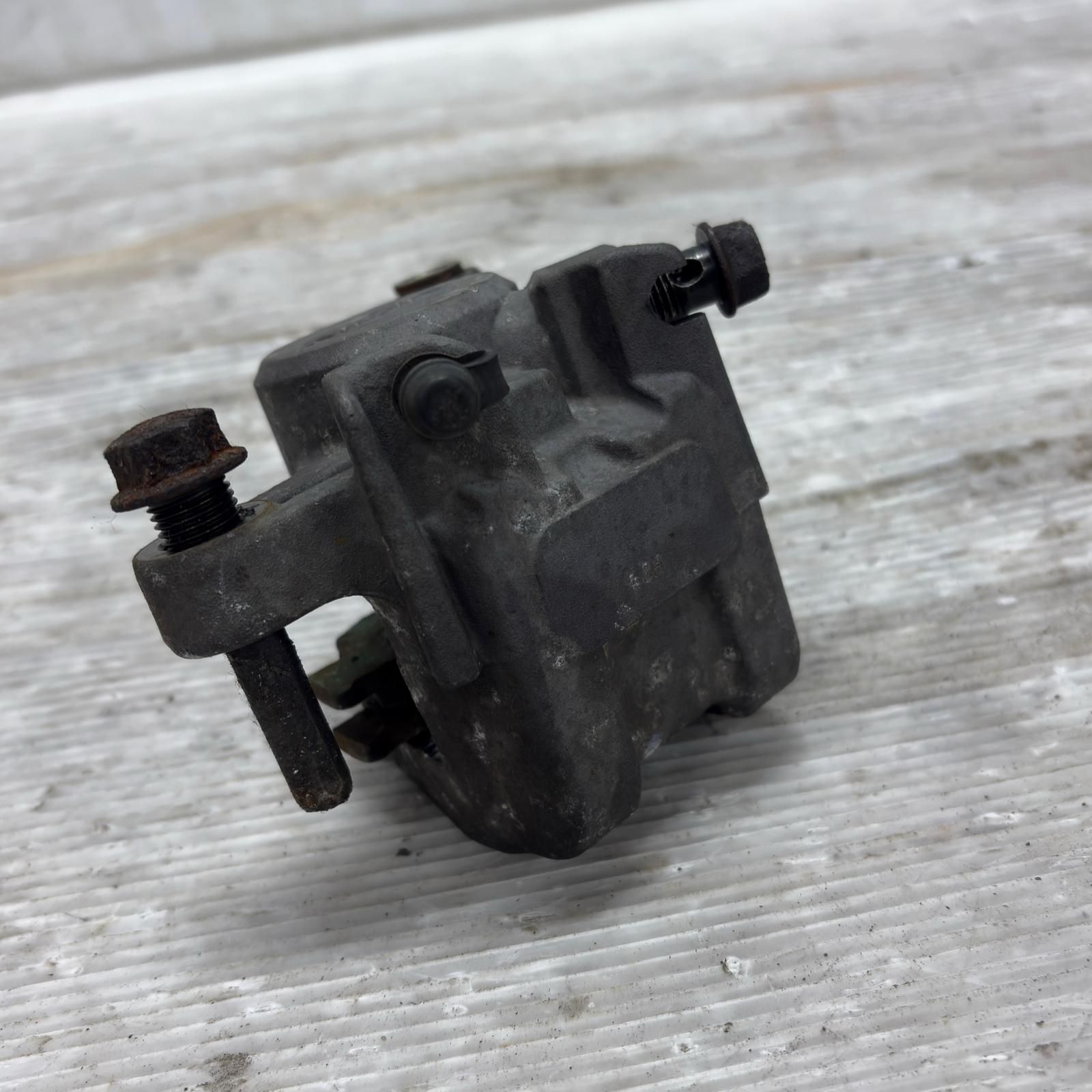 HONDA CB400SF NC31 リアキャリパー ホンダ - メルカリ