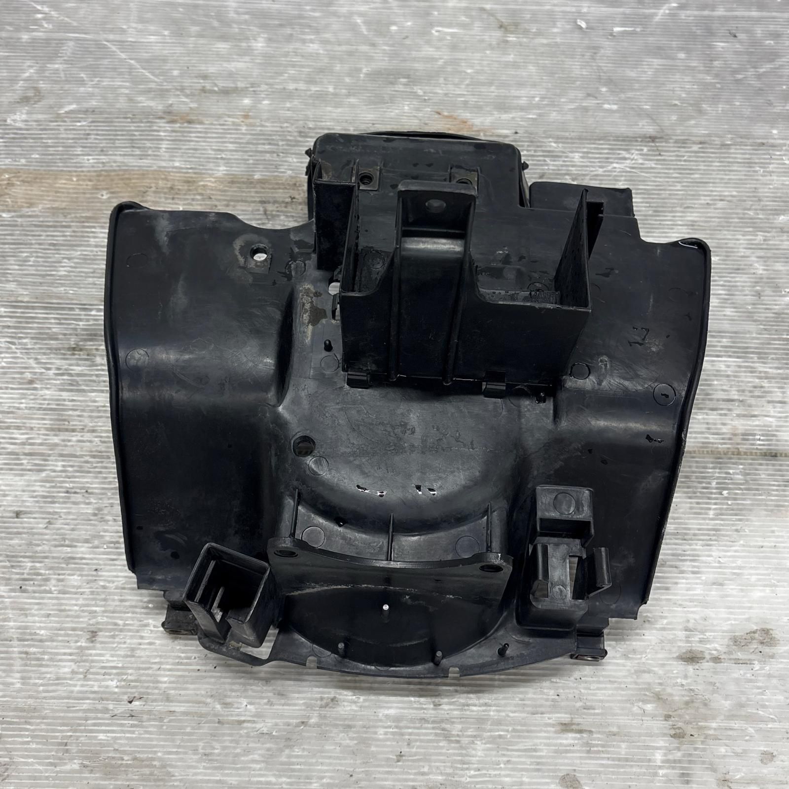 HONDA リード90 HF05 インナーフェンダー ホンダ