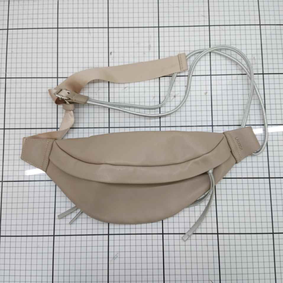 GERUGA ボディバック　ベージュ ◇ Θ 【ラウゴア LAUGOA】ウエストバッグ ベージュ系 フェイクレザー