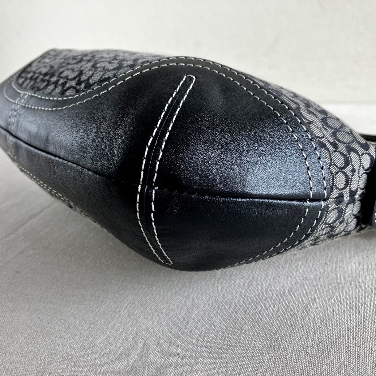 バッグ Coach Soho Hobo Shoulder Bag y2k Coach Vtg Soho Hobo Shoulder Bag Lavender Purple Suede 2154 Y2K