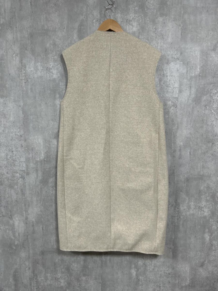 美品　ZARA ザラ　ロング　ジレ　ベスト　ロングジレ　ベージュ　人気　完売 ZARA - 美品 ZARA ザラ ロング ジレ ベスト ロングジレ ベージュ 人気