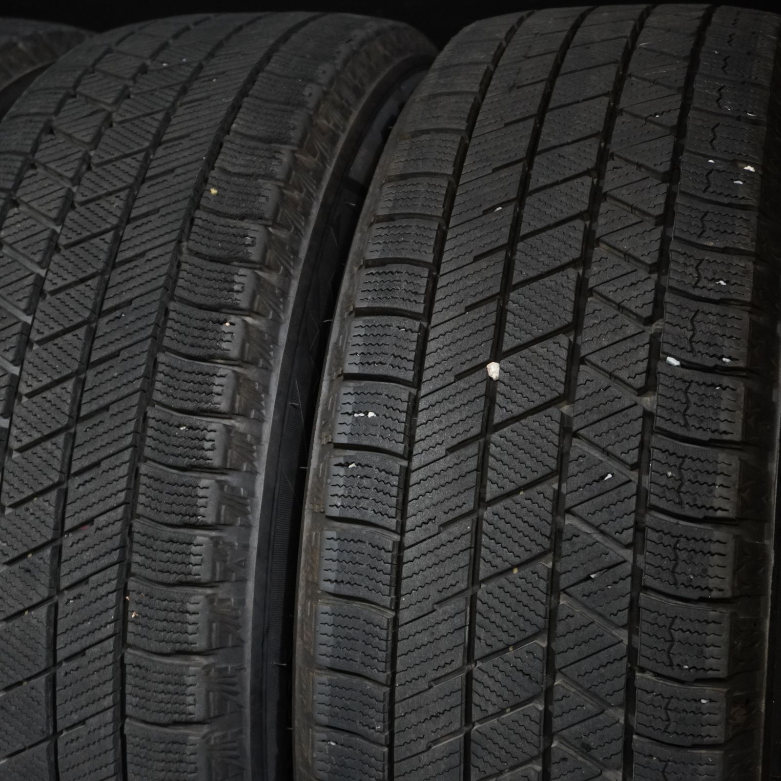 24年製 バリ山 ブリヂストン BLIZZAK VRX3 / ホンダ フリード 純正スチール 【 185/60R15 / 6J 100 4H 球面 4本 】 スタッドレス フィット シャトルにも