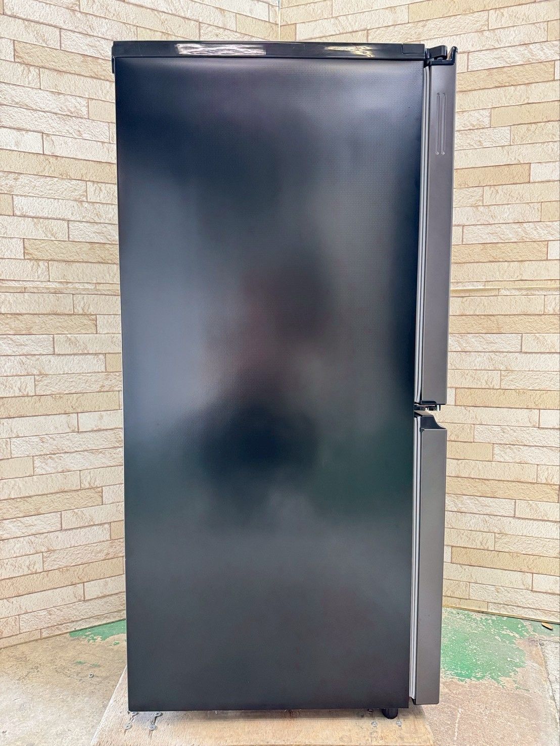 大阪送料無料☆3か月保障付き☆冷蔵庫☆シャープ☆2ドア☆2023年☆SJ