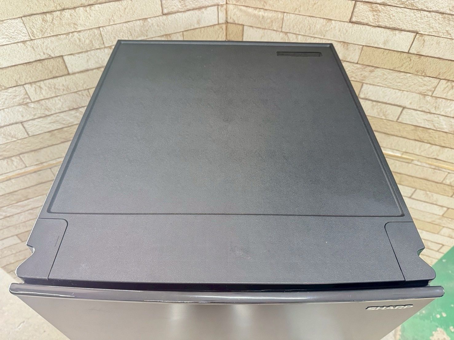 大阪送料無料☆3か月保障付き☆冷蔵庫☆シャープ☆2ドア☆2023年☆SJ