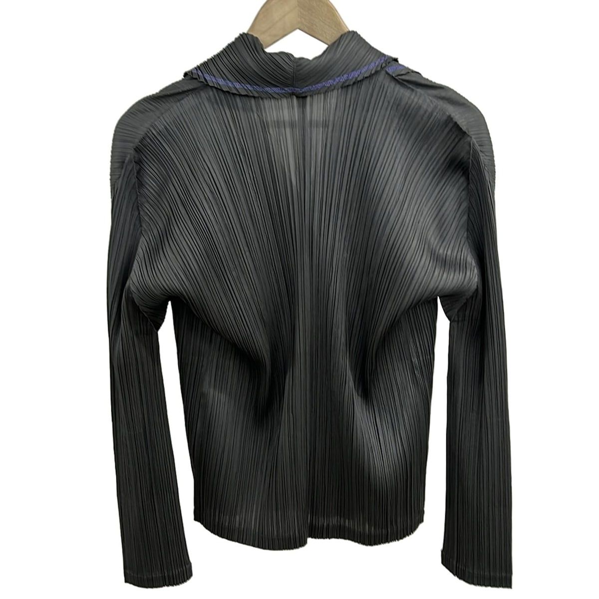 PLEATS PLEASE ジャケット　サイズ4 PLEATS PLEASE(プリーツプリーズ) ジャケット サイズ4 XL レディース