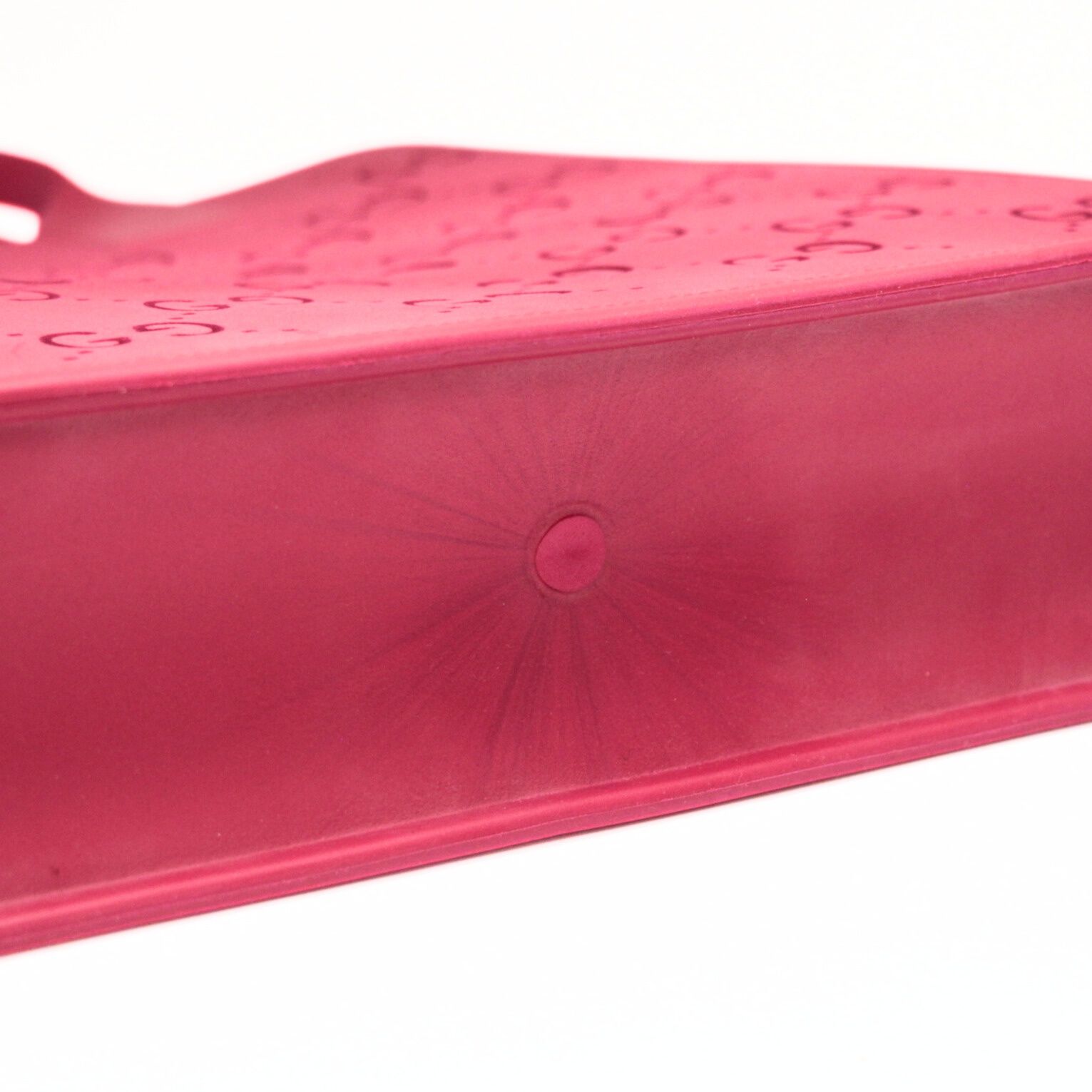 新品未使用 GG ラバー トートバッグ ピンク 新品同様グッチチルドレンズGGラバートート バッグピンク腕掛け