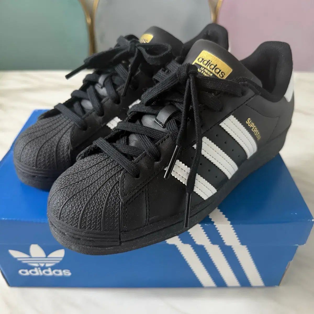 アディダス SUPERSTAR ブラック ホワイト (240) 注文 US6 送料無料 24