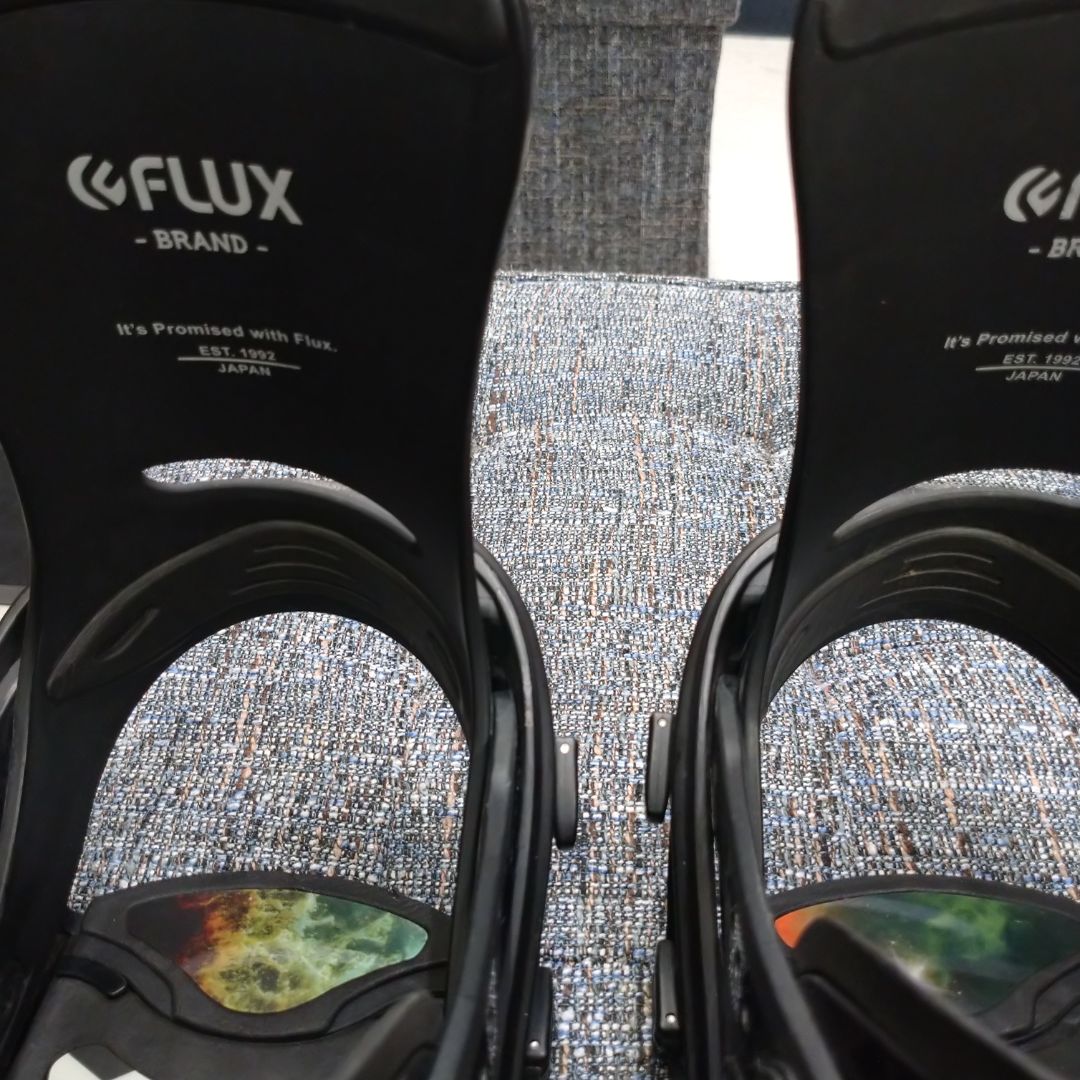 フラックス　FLUX CV 中古　サイズS 楽天市場】25-26 FLUX/フラックス SR エスアール 数量限定カラー