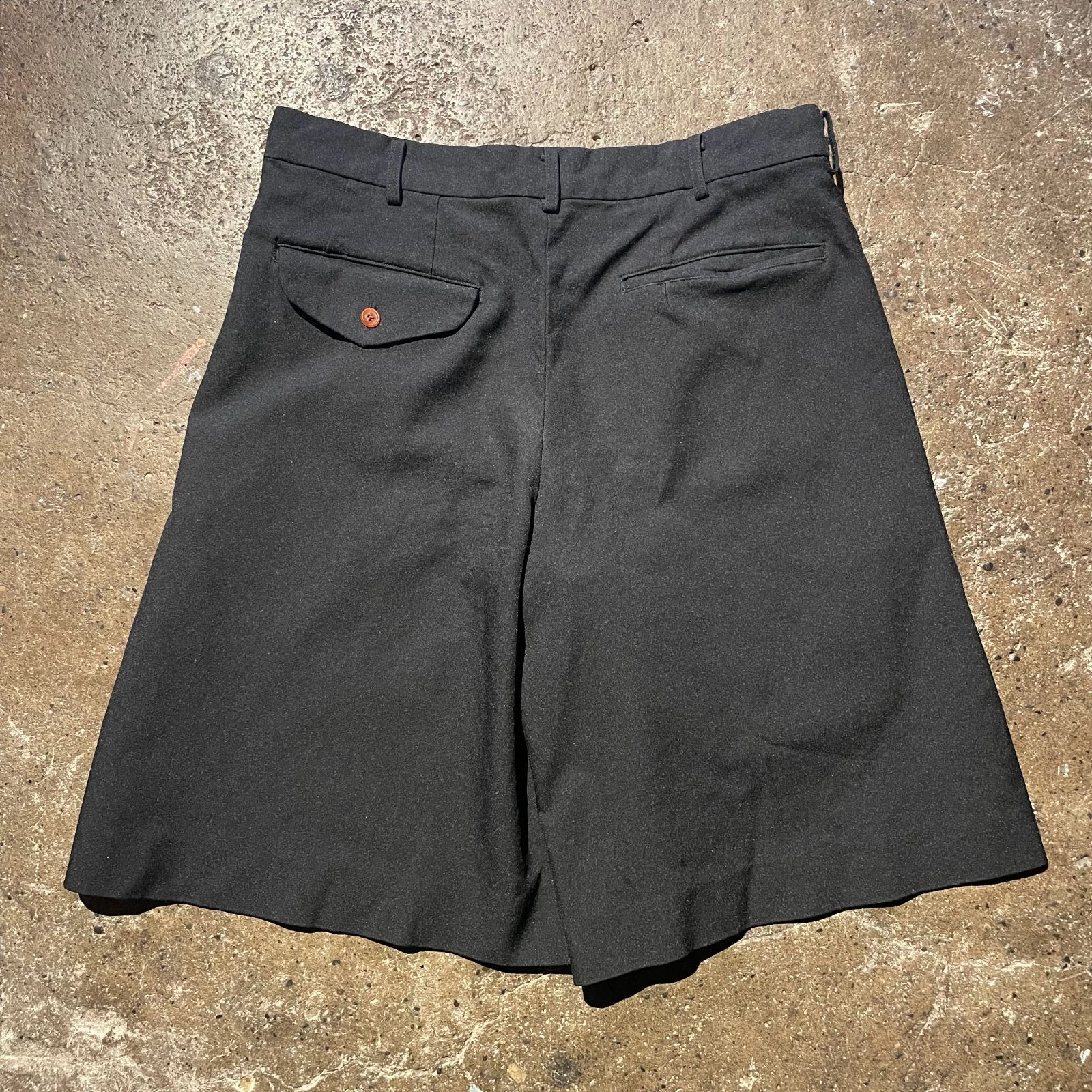 BLACK COMME des GARCONS 2023ss エステル縮絨 ハーフパンツ ブラック