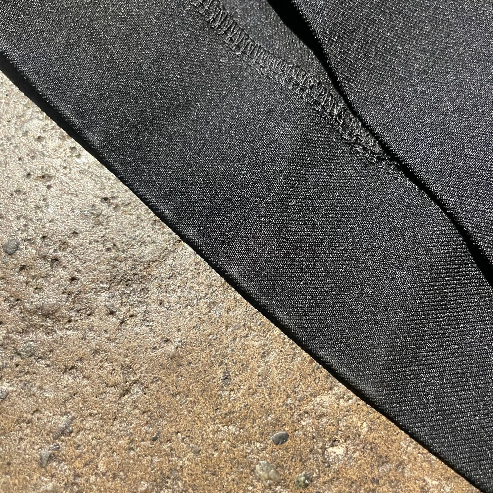 BLACK COMME des GARCONS 2023ss エステル縮絨 ハーフパンツ ブラック