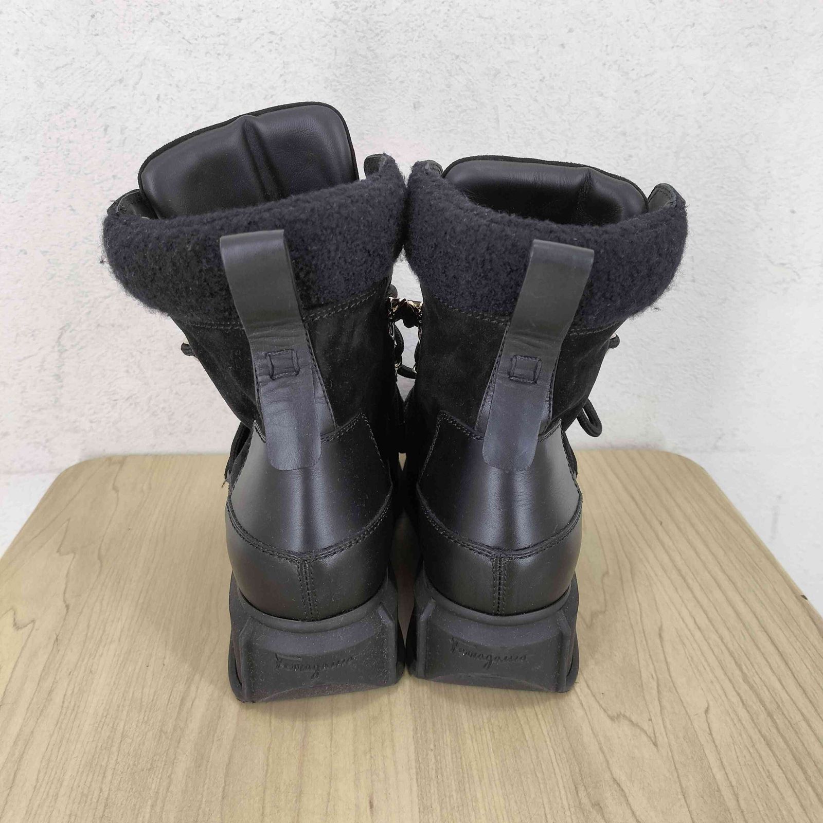 サルヴァトーレフェラガモ Salvatore Ferragamo ガンチーニ ショート