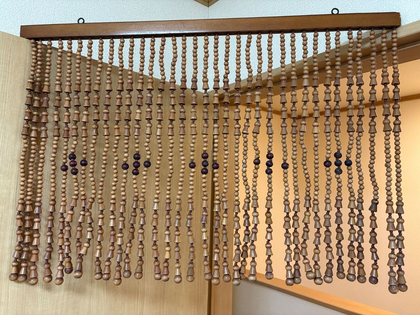 【昭和レトロ】ヴィンテージ⭐︎木製珠のれん【レア】 昭和レトロな木製の珠のれん - メルカリ