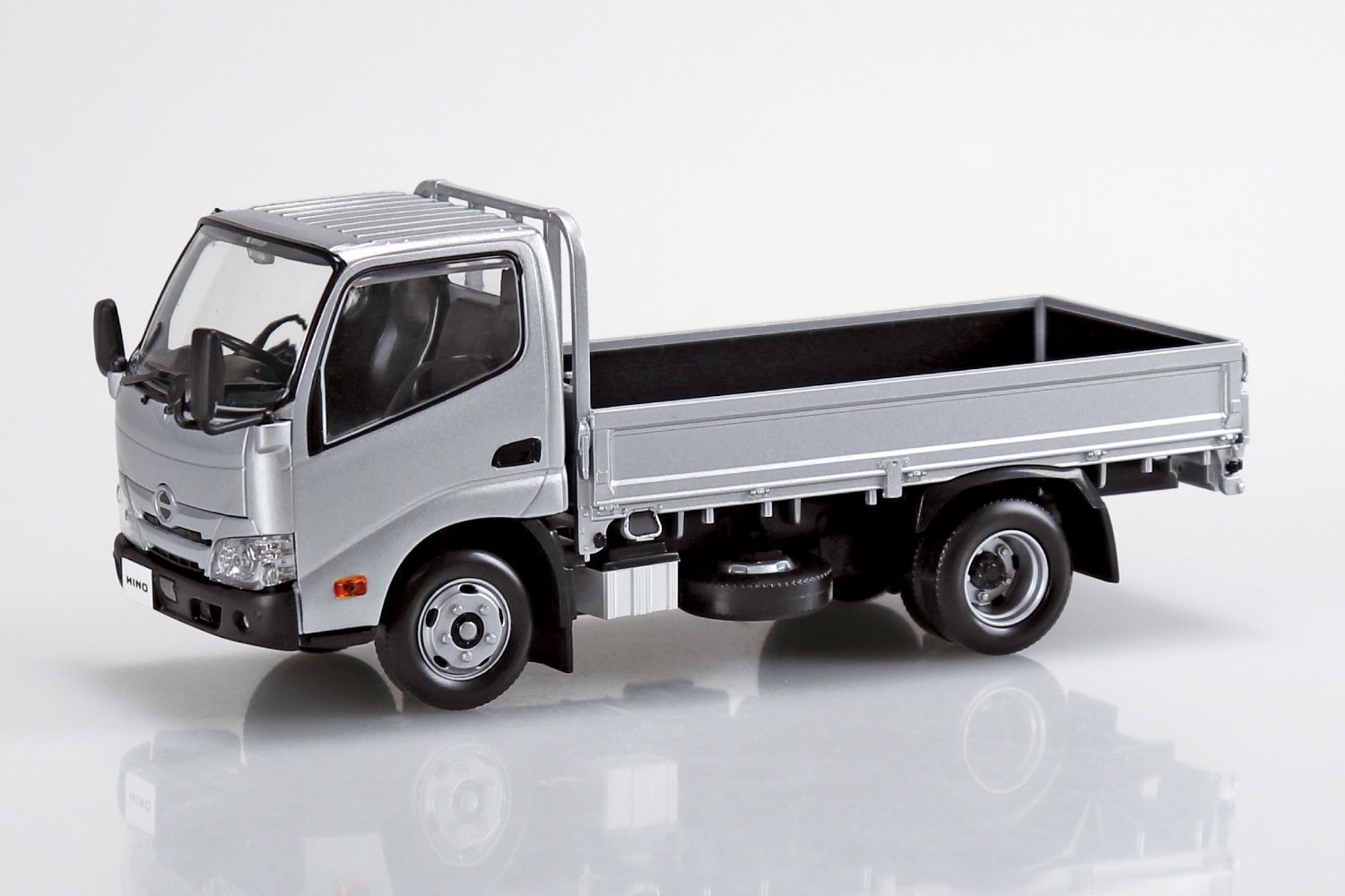 アオシマ プラモデル 1/32 楽プラ スナップキット No.23-SR 日野