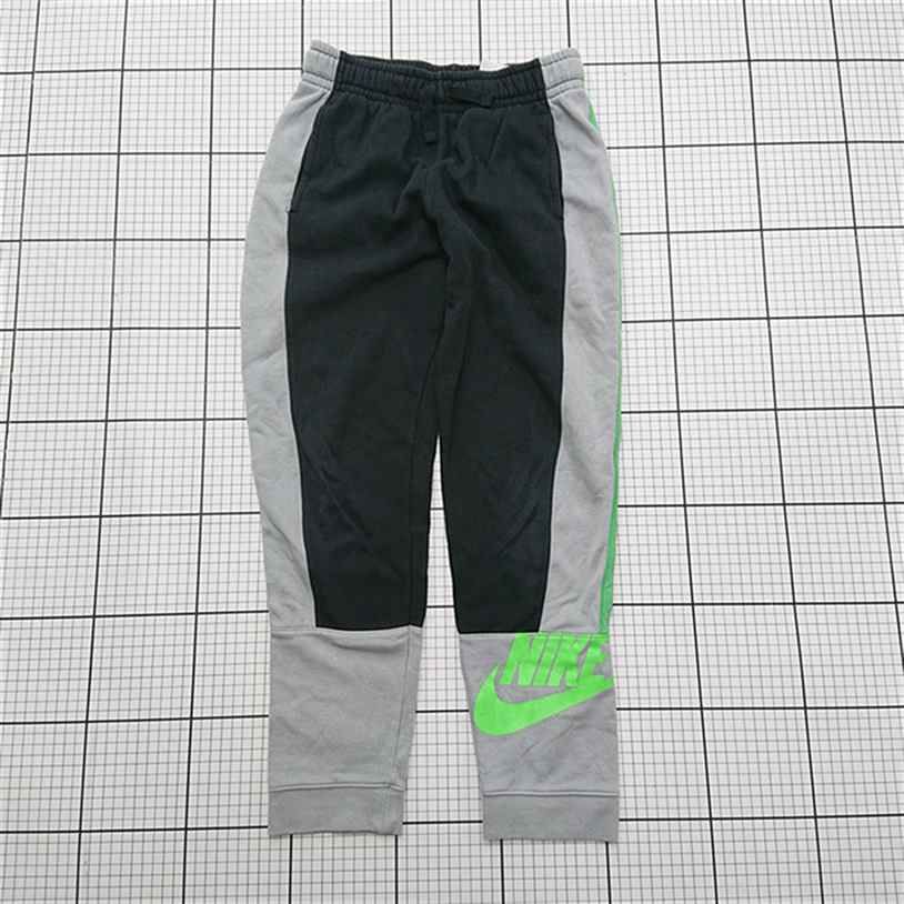 トレーニング・エクササイズ NIKE グレー ジャージ上下セット M