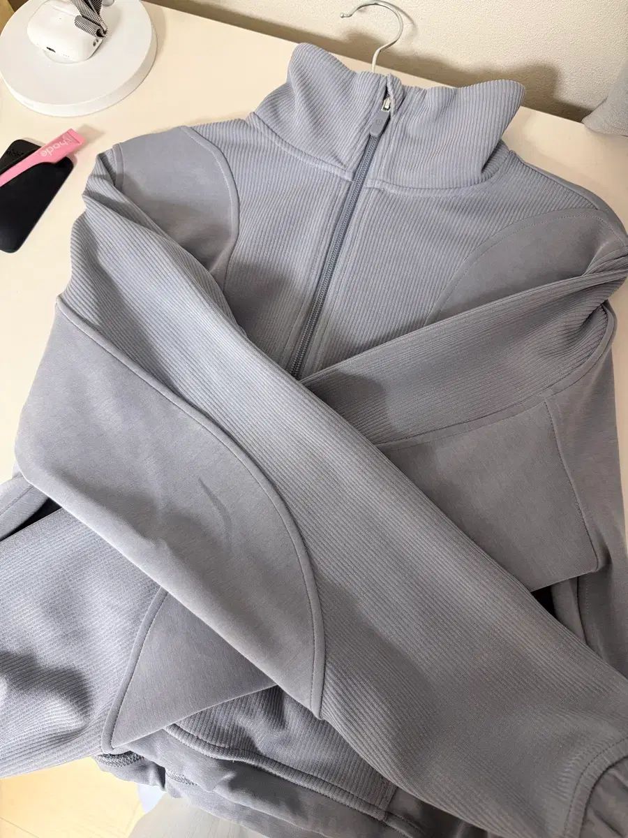 最高 ルルレモン ソフトストリーム ブラッシュド ハーフジップアップ