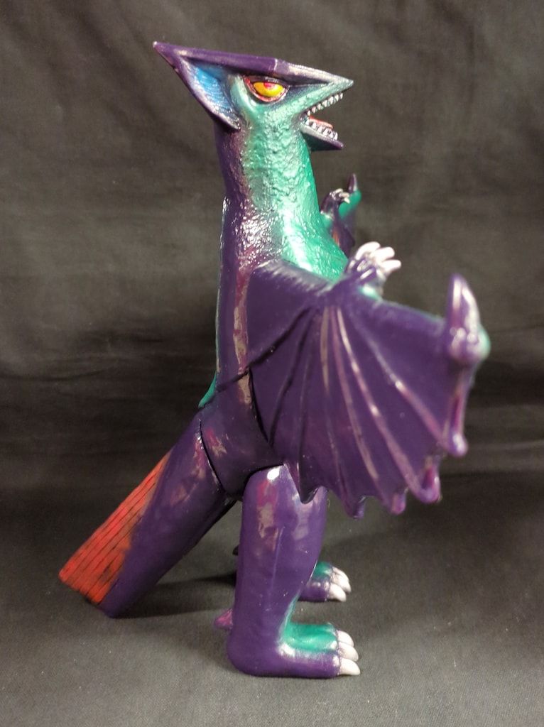 マーミット 世紀の大怪獣シリーズ/怪獣天国 ギャオス 黒紫成型/緑/茶