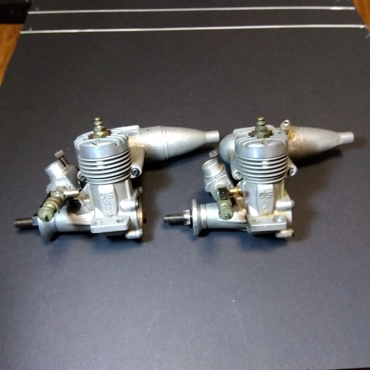 航空機 飛行機　ラジコン エンジン　まとめ 10 台 航空機 模型 ラジコン エンジン OS 10 2台 - メルカリ