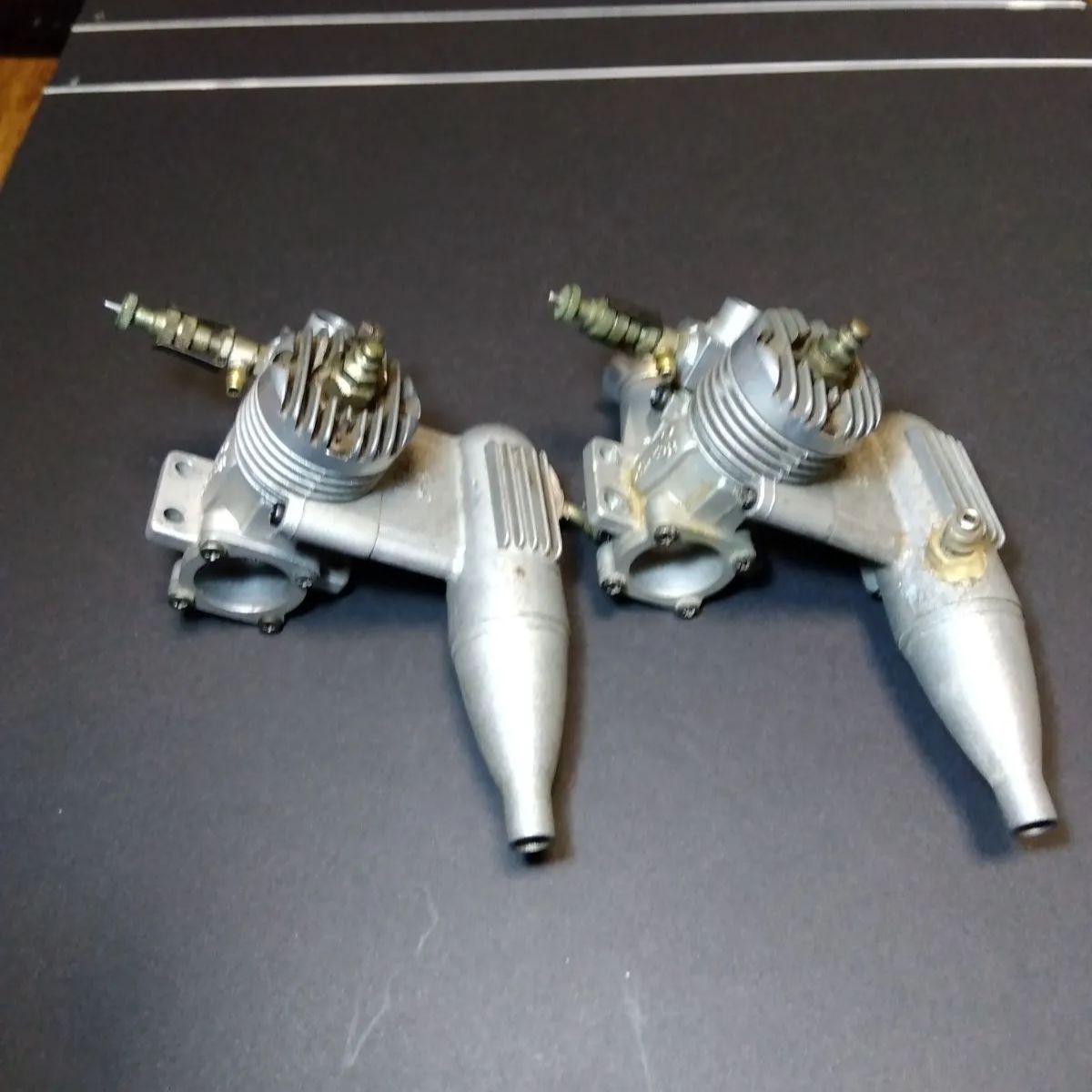 航空機 模型 ラジコン エンジン OS 10 2台 - メルカリ