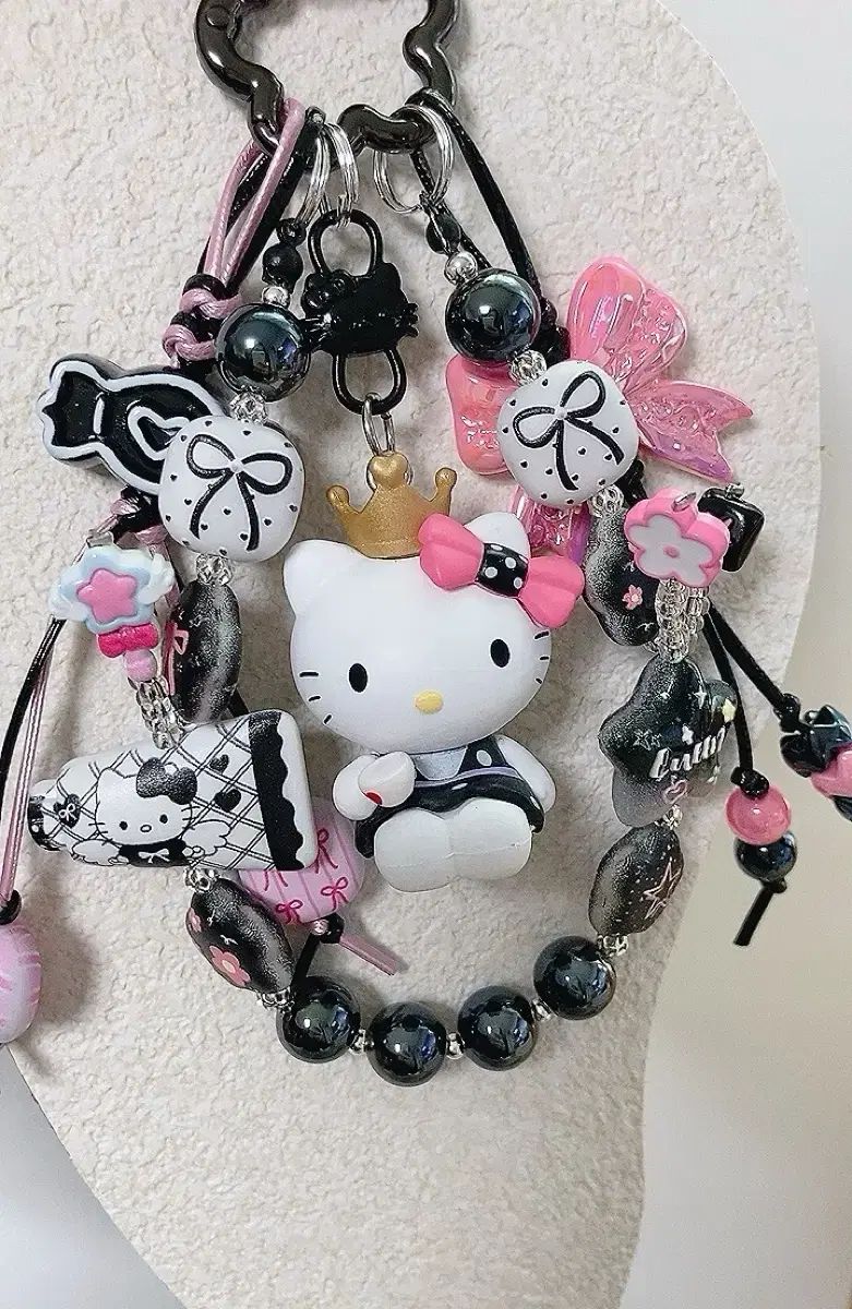 訳あり　ハローキティ フィギュア　キーホルダー　ストラップ　色々まとめて69個 ハローキティ フィギュア ストラップ キーホルダー - メルカリ