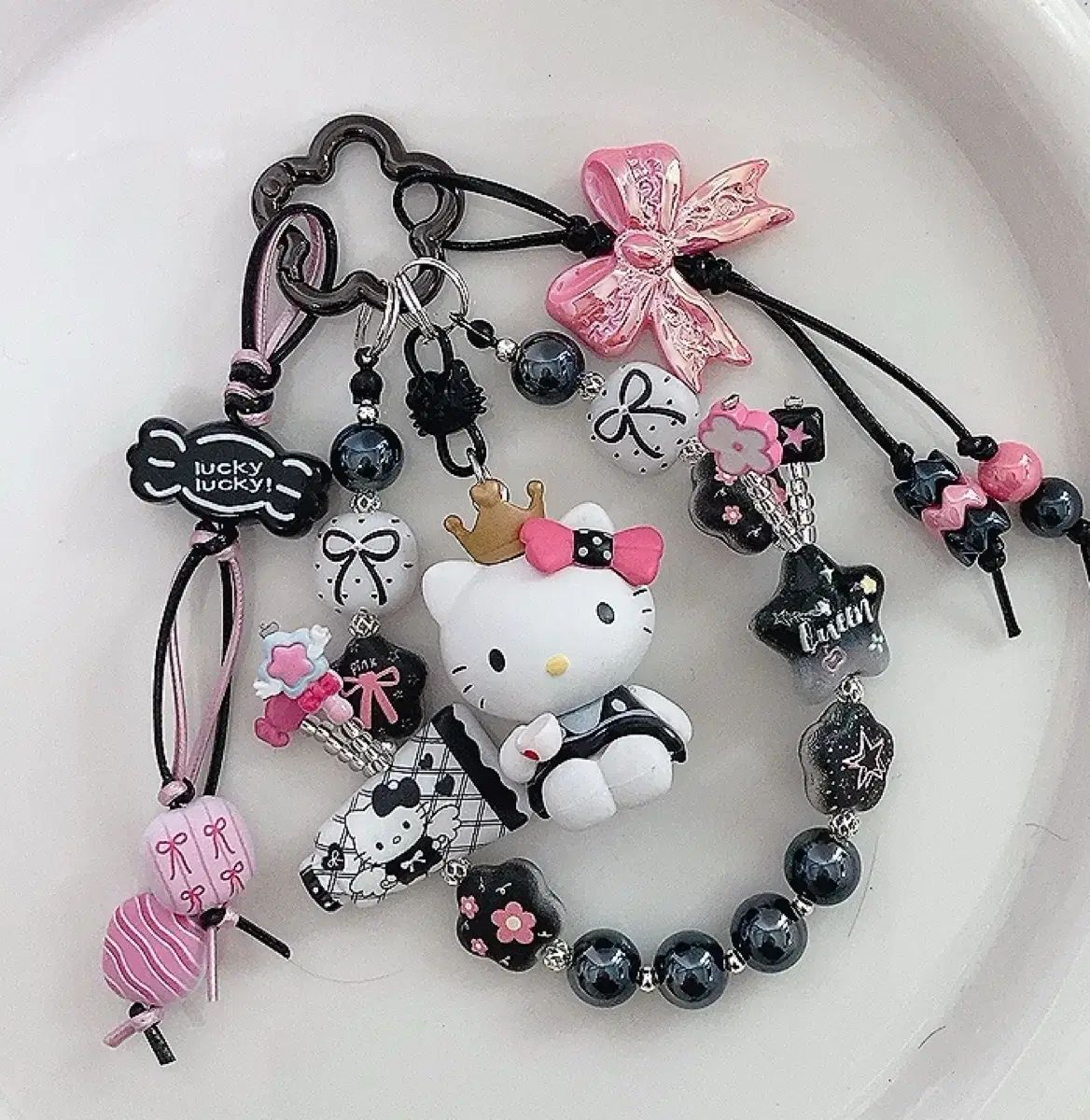 訳あり　ハローキティ フィギュア　キーホルダー　ストラップ　色々まとめて69個 訳あり ハローキティ フィギュア キーホルダー ストラップ 色々まとめ