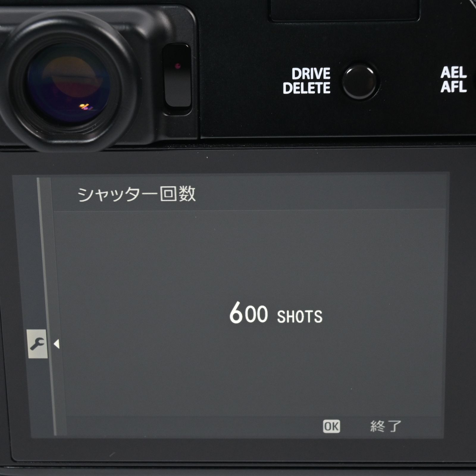 【中古・美品】FUJIFILM X100VI デジタルカメラショット数600 ☆極上品☆FUJIFILM X100VI ブラック ショット数600回 2言語モデル