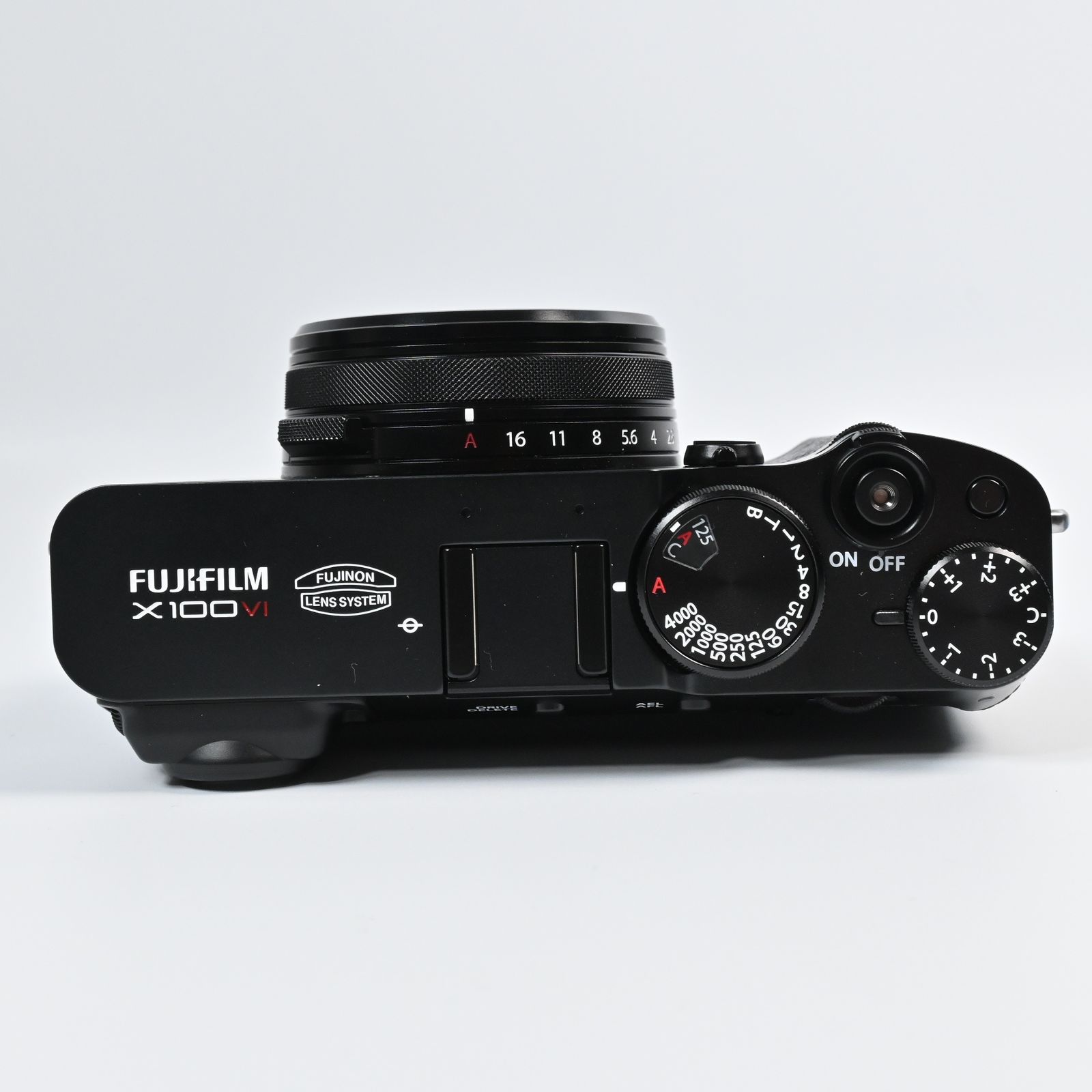 FUJIFILM X100VI ブラック 1400ショット 付属品多数 FUJIFILM X100VI発表！ | 特徴や旧モデルとの違いを解説