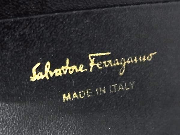 Salvatore Ferragamo フェラガモ 財布 ガンチーニ 22 購入 D290