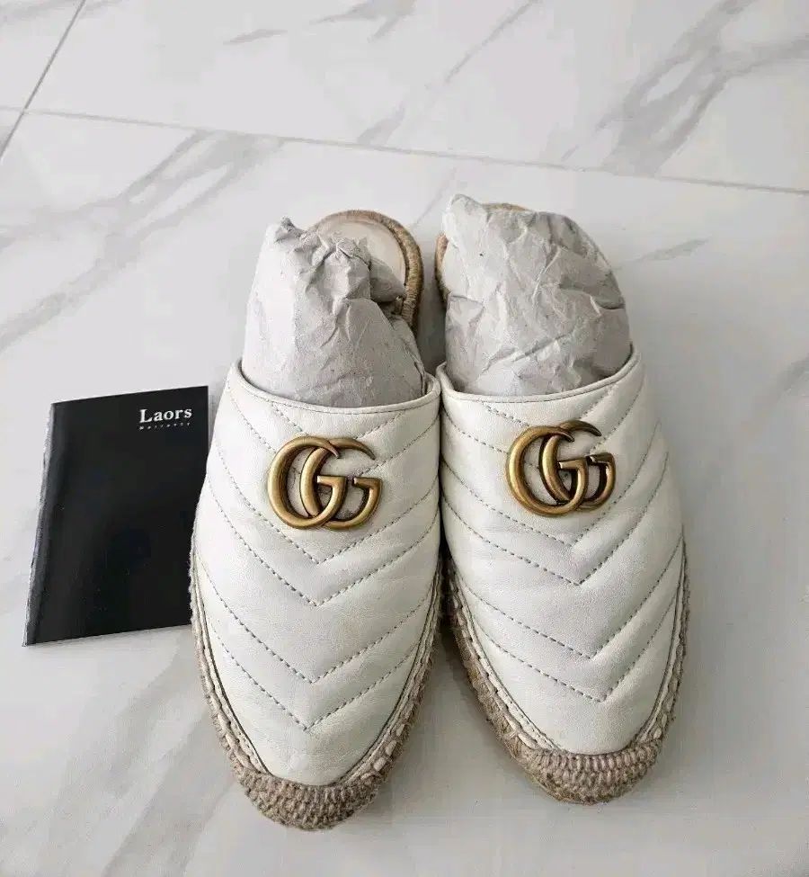 グッチ マーモント エスパドリーユ ミュール スリッパ 白 - メルカリ