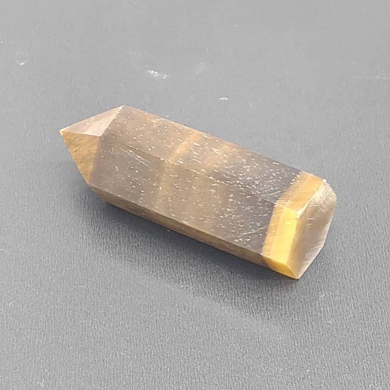 196:【金運と決断力を高める虎目石】タイガーアイ 六角柱ポイント 高さ