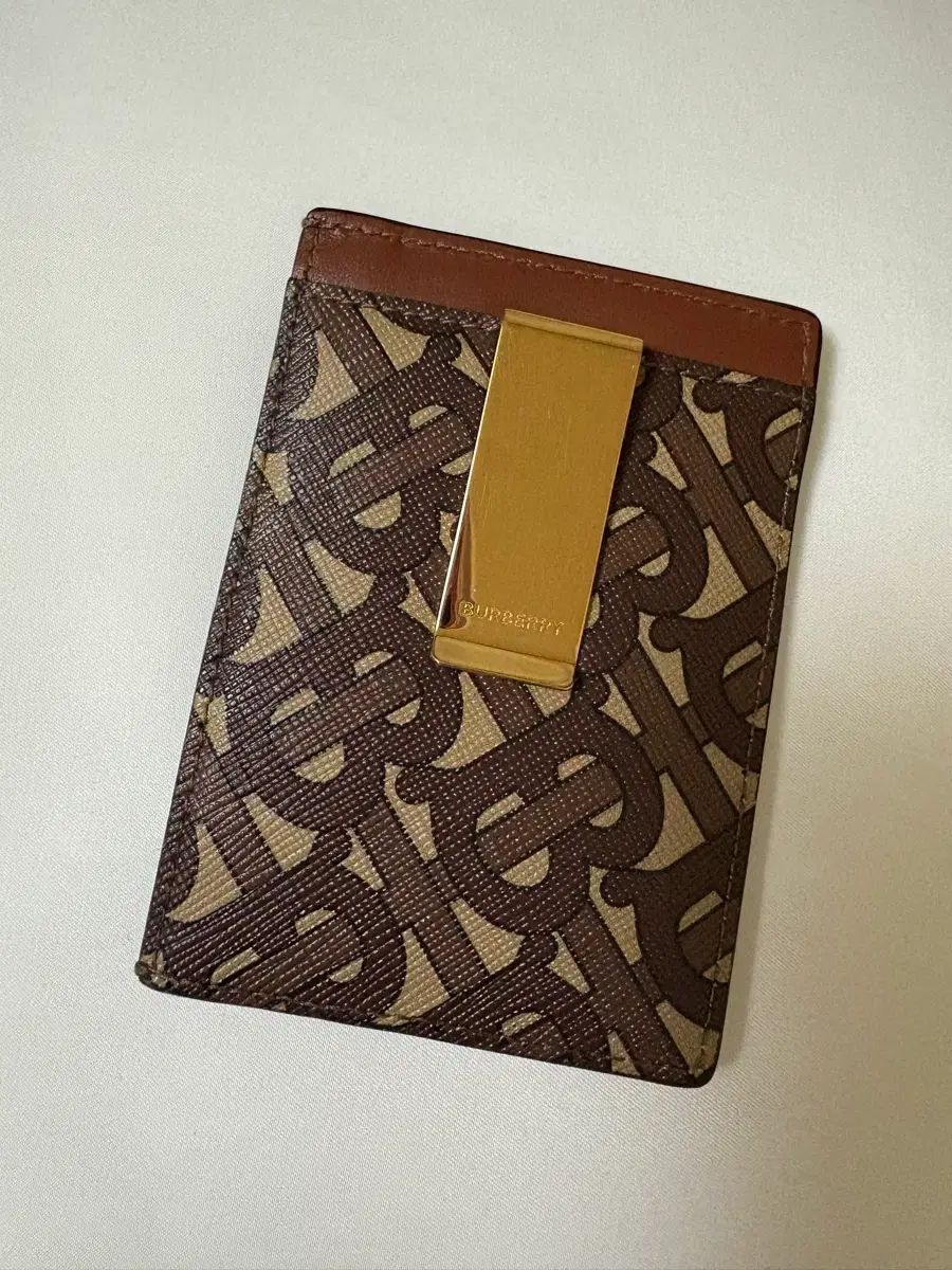 バーバリー モノグラム マネークリップ カードウォレット 安い