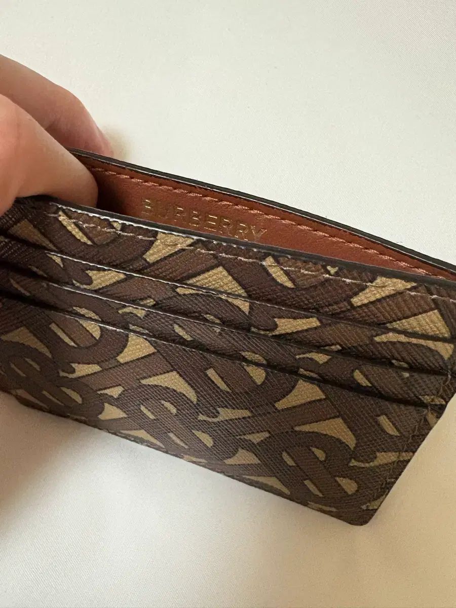 バーバリー モノグラム マネークリップ カードウォレット 安い