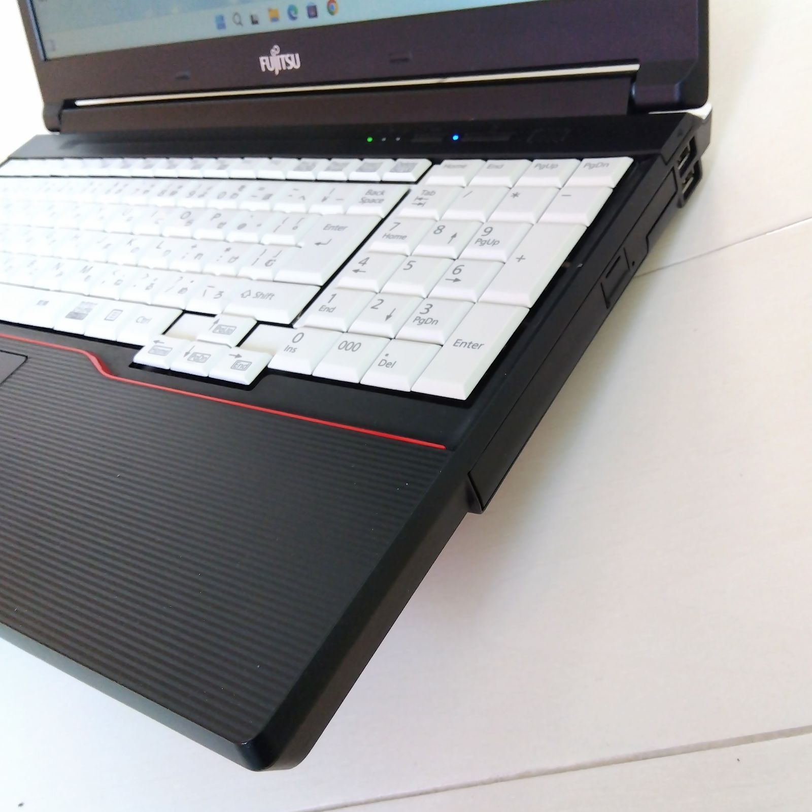 Windows11✨高速SSD✨富士通ノートパソコン✨Office付きPC✨01 - メルカリ