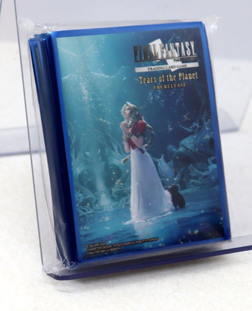 スクウェアエニックス カードスリーブ FFTCG エアリス FF7 - メルカリ