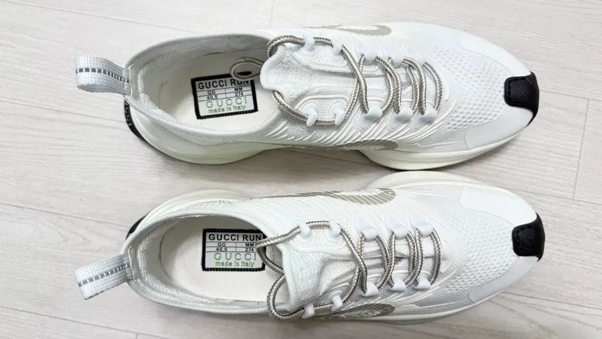 グッチ ローカットスニーカー インターロッキング レザー 白 サイズ7 グッチ インターロッキング G 白 スニーカー 40 5サイズ - メルカリ